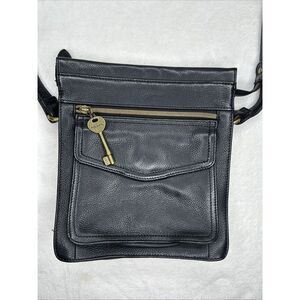 Fossil 1954 Crossbody Purse | Black Pebbled Leather Shoulder Purse Key Detail